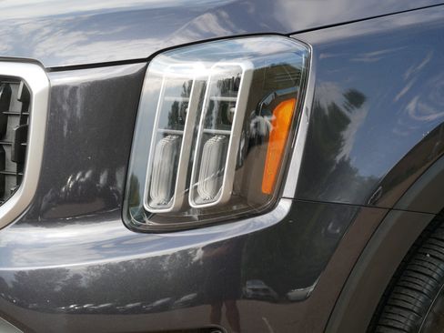 Certified 2025 Kia Telluride EX AWD/4WD image 16
