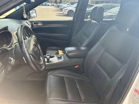 Used 2014 Jeep Grand Cherokee Limited AWD/4WD image 6