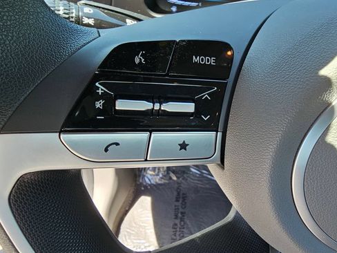 Certified 2025 Hyundai Elantra SE FWD image 25