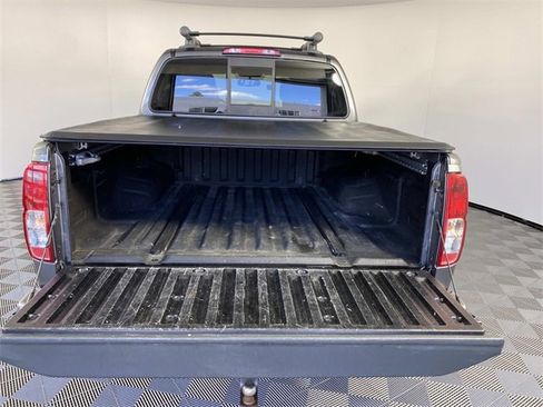Used 2021 Nissan Frontier PRO-4X w/ Pro-4x Utility Package image 8