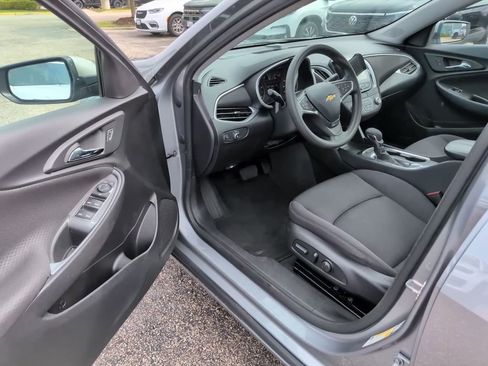 Used 2024 Chevrolet Malibu LT FWD image 23