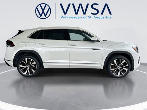 New 2025 Volkswagen Atlas Cross Sport SEL Premium R-Line image 9