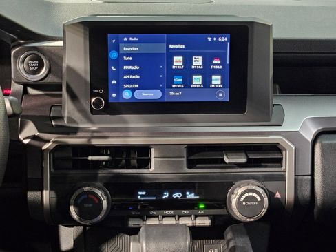 Certified 2025 Toyota 4Runner SR5 AWD/4WD image 16