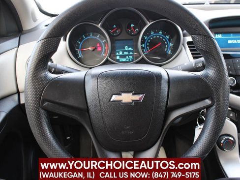 Used 2012 Chevrolet Cruze LS image 23