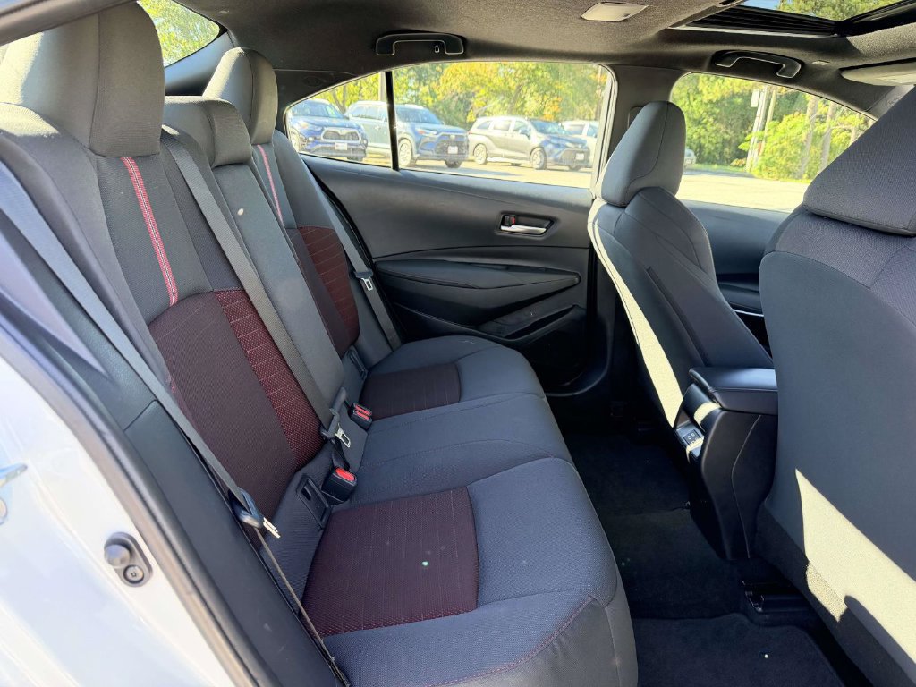 Certified 2025 Toyota Corolla SE w/ SE Premium Package FWD image 14