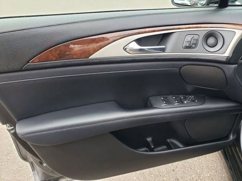 Used 2018 Lincoln MKZ Reserve w/ Climate Package FWD image 7