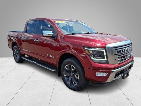 Used 2021 Nissan Titan Platinum Reserve w/ Moonroof Package AWD/4WD image 4