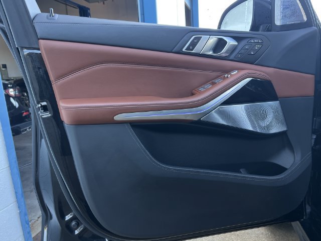 Used 2024 BMW ALPINA XB7 AWD/4WD image 10