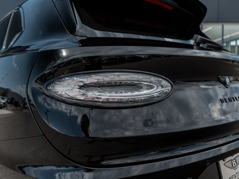 Certified 2026 Bentley Bentayga Speed AWD/4WD image 12