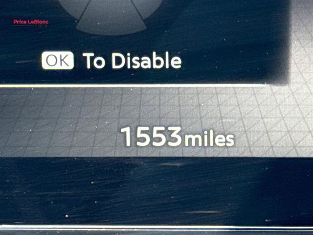 Certified 2025 Nissan Kicks SR FWD image 27