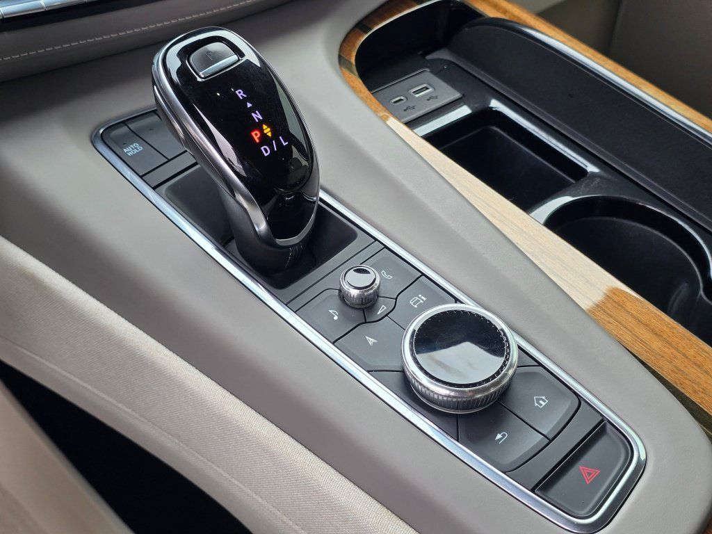 Used 2021 Cadillac Escalade Sport Platinum w/ LPO, ONYX Package AWD/4WD image 14