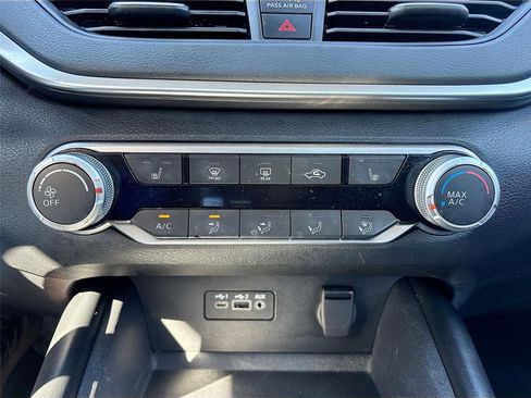 Used 2022 Nissan Altima 2.5 SR w/ Midnight Edition Package image 15