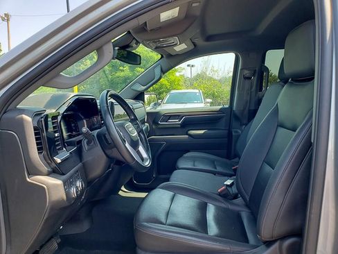 Used 2024 GMC Sierra 1500 SLT image 11