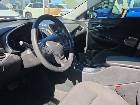 Used 2020 Chevrolet Malibu LS w/ LPO, Convenience Package 2 FWD image 9