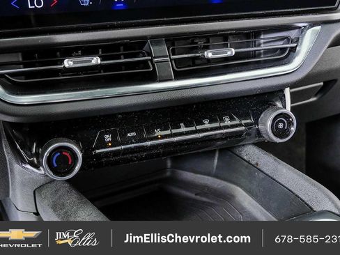 Certified 2026 Chevrolet Equinox EV LT w/ Comfort Package FWD image 16