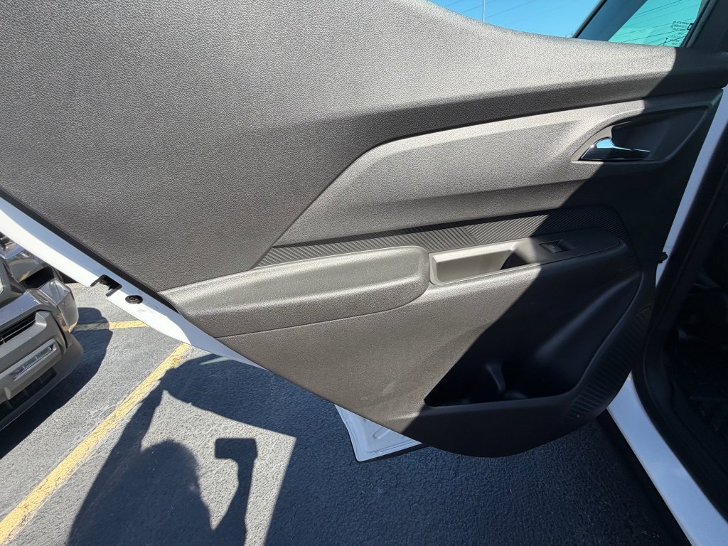 Used 2027 Chevrolet Bolt LT FWD image 13