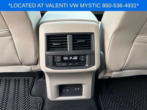 Used 2023 Volkswagen Atlas SE w/ Panoramic Sunroof Package AWD/4WD image 18
