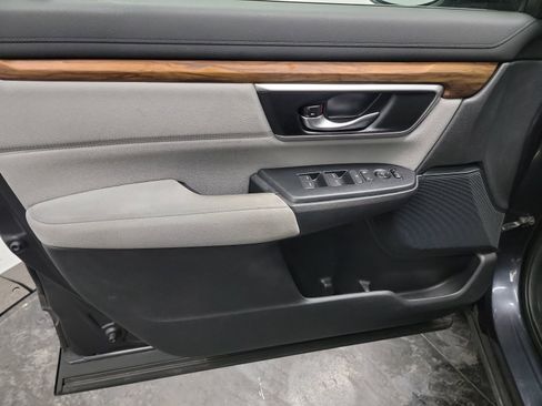 Used 2018 Honda CR-V EX image 9