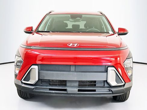 Used 2024 Hyundai Kona SEL image 2