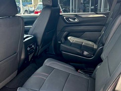 Used 2022 Chevrolet Tahoe RST w/ Luxury Package image 25