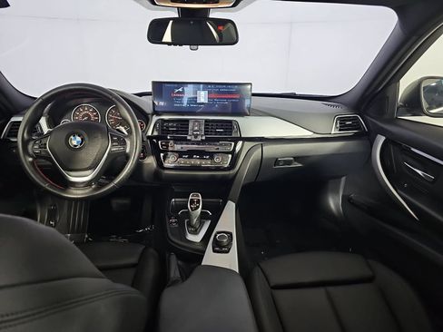 Used 2018 BMW 330i Sedan RWD image 11