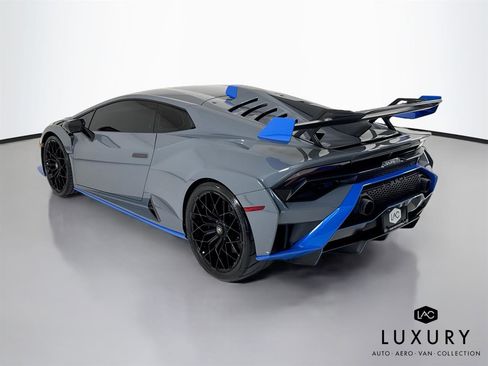 Used 2023 Lamborghini Huracan STO RWD image 8