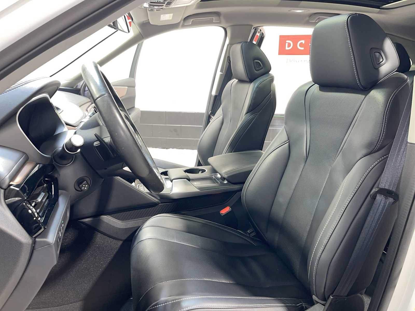 Used 2022 Acura MDX w/ Technology Package AWD/4WD image 10