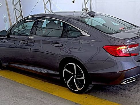 Used 2019 Honda Accord Sport image 2