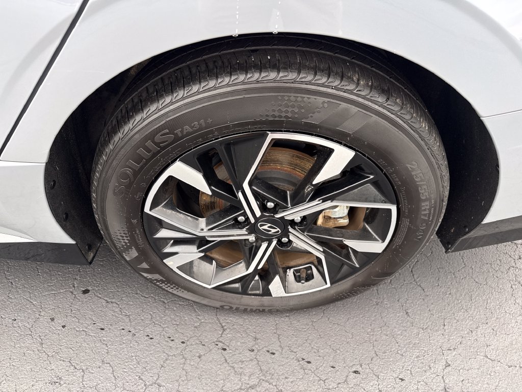 Used 2025 Hyundai Sonata SEL FWD image 22