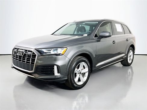 Used 2023 Audi Q7 2.0T Premium w/ Convenience Package image 3