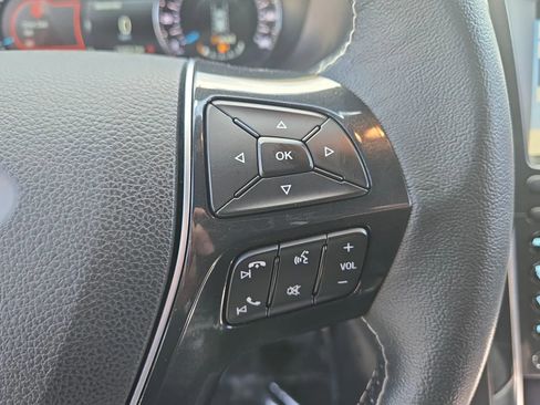 Used 2019 Ford Explorer Platinum AWD/4WD image 23