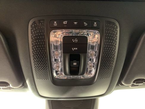 Used 2022 Mercedes-Benz GLE 350 4MATIC w/ Premium Package image 12