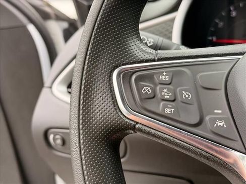 Used 2023 Chevrolet Malibu LT FWD image 22