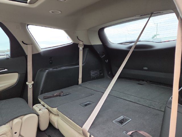 Used 2018 Buick Enclave Essence AWD/4WD image 25