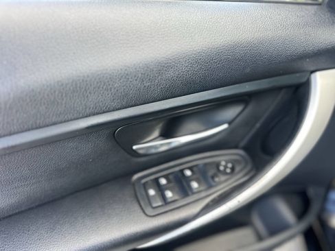 Used 2015 BMW 320i xDrive Sedan image 10