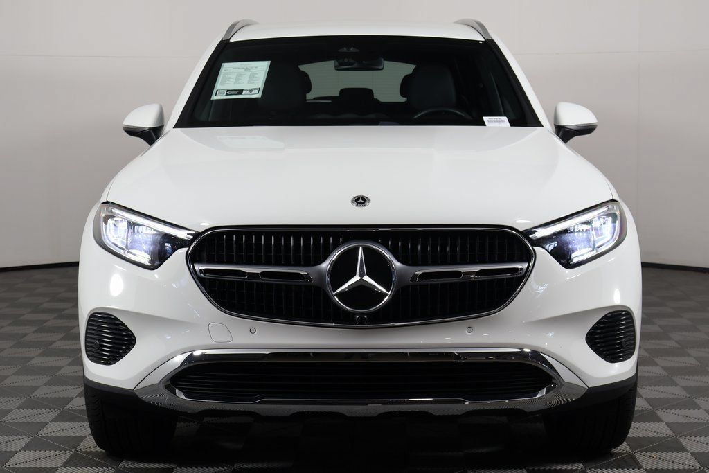 Certified 2026 Mercedes-Benz GLC 300 image 2