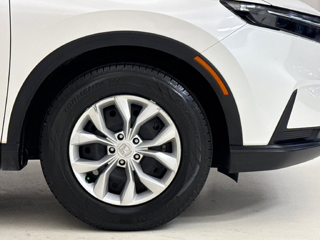 Used 2025 Honda CR-V LX image 6