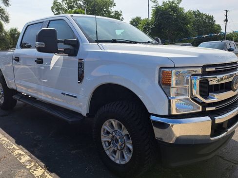Used 2022 Ford F250 XLT w/ FX4 Off-Road Package AWD/4WD image 5