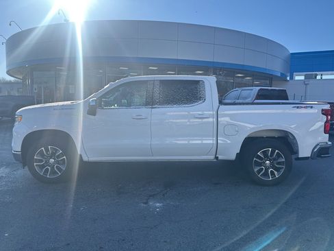 Used 2022 Chevrolet Silverado 1500 LT image 8