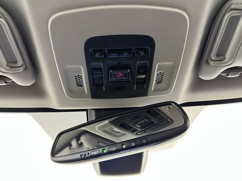 Used 2022 Toyota Camry XLE w/ Cold Weather Package FWD image 36