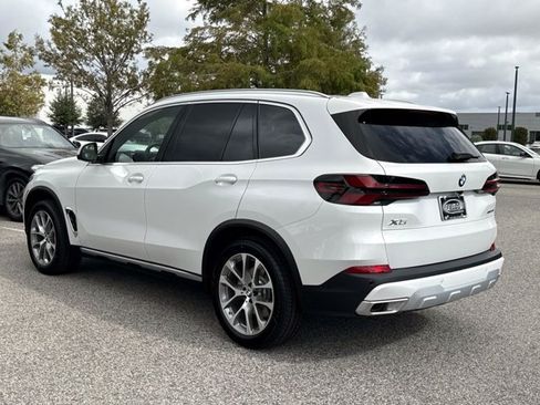 New 2026 BMW X5 sDrive40i w/ Premium Package RWD image 5