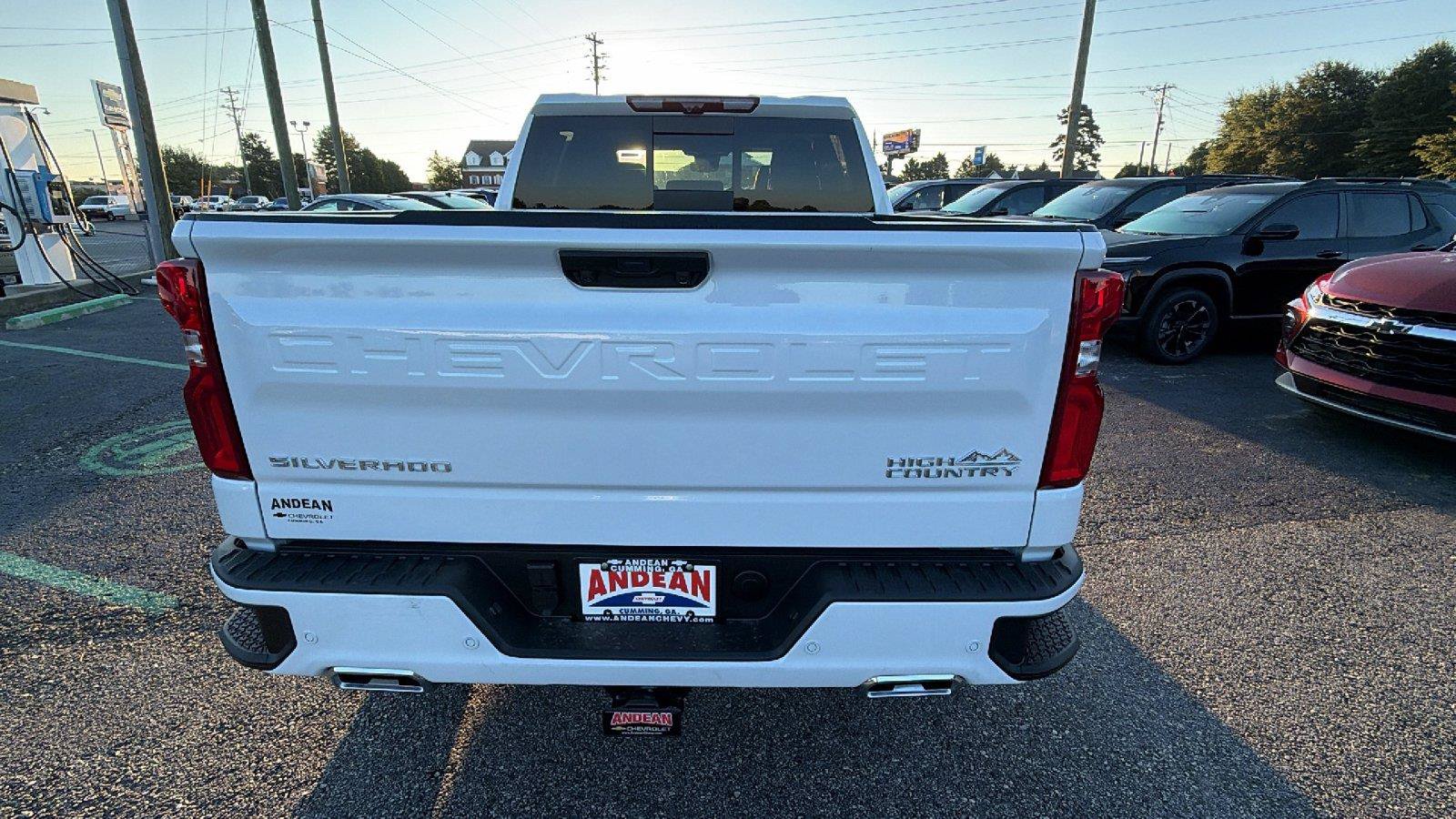 New 2026 Chevrolet Silverado 1500 High Country w/ High Country Premium Package AWD/4WD image 10