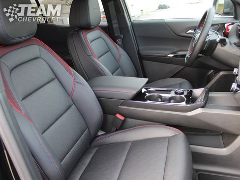 New 2026 Chevrolet Equinox RS w/ LPO, Floor Liner Package image 15