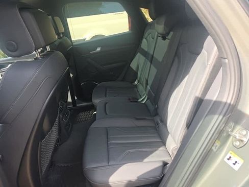 Used 2023 Audi Q5 2.0T Premium w/ Convenience Package image 14