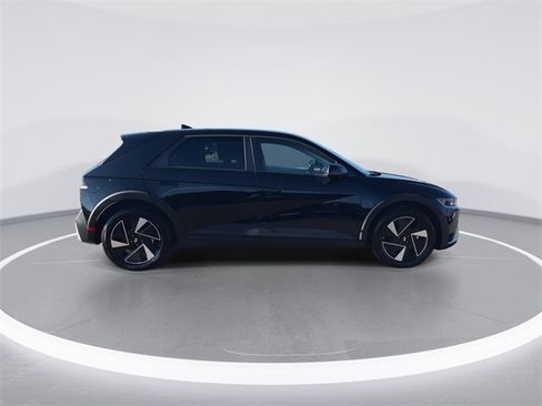 New 2026 Hyundai Ioniq 5 SE image 9