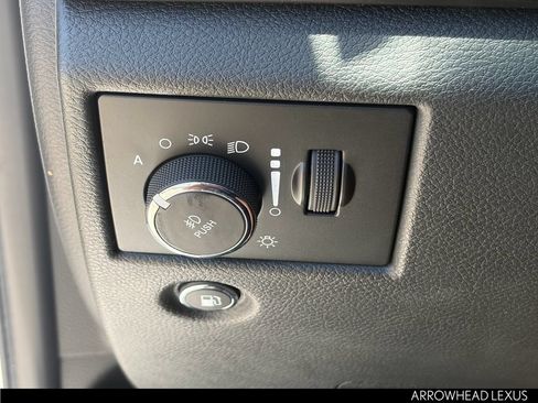 Used 2022 Jeep Grand Cherokee Laredo X RWD image 20