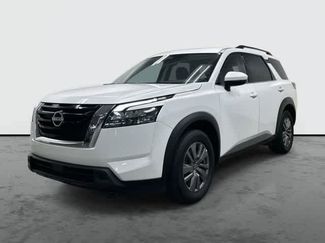 Used 2025 Nissan Pathfinder SV FWD video 1
