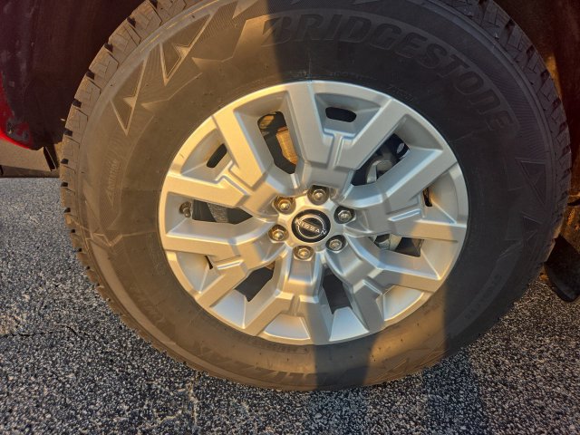 Used 2023 Nissan Frontier SV w/ Technology Package AWD/4WD image 10