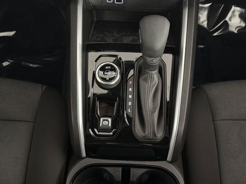 Used 2024 Chevrolet Colorado Trail Boss w/ Technology Package image 21