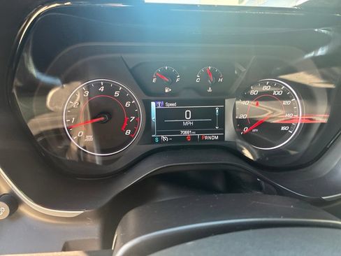 Used 2016 Chevrolet Camaro LT RWD image 16